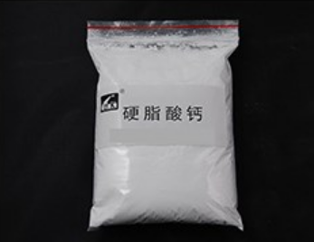 硬脂酸鋅供應(yīng)?商介紹：使用硬脂酸鋅需要注意哪些事情